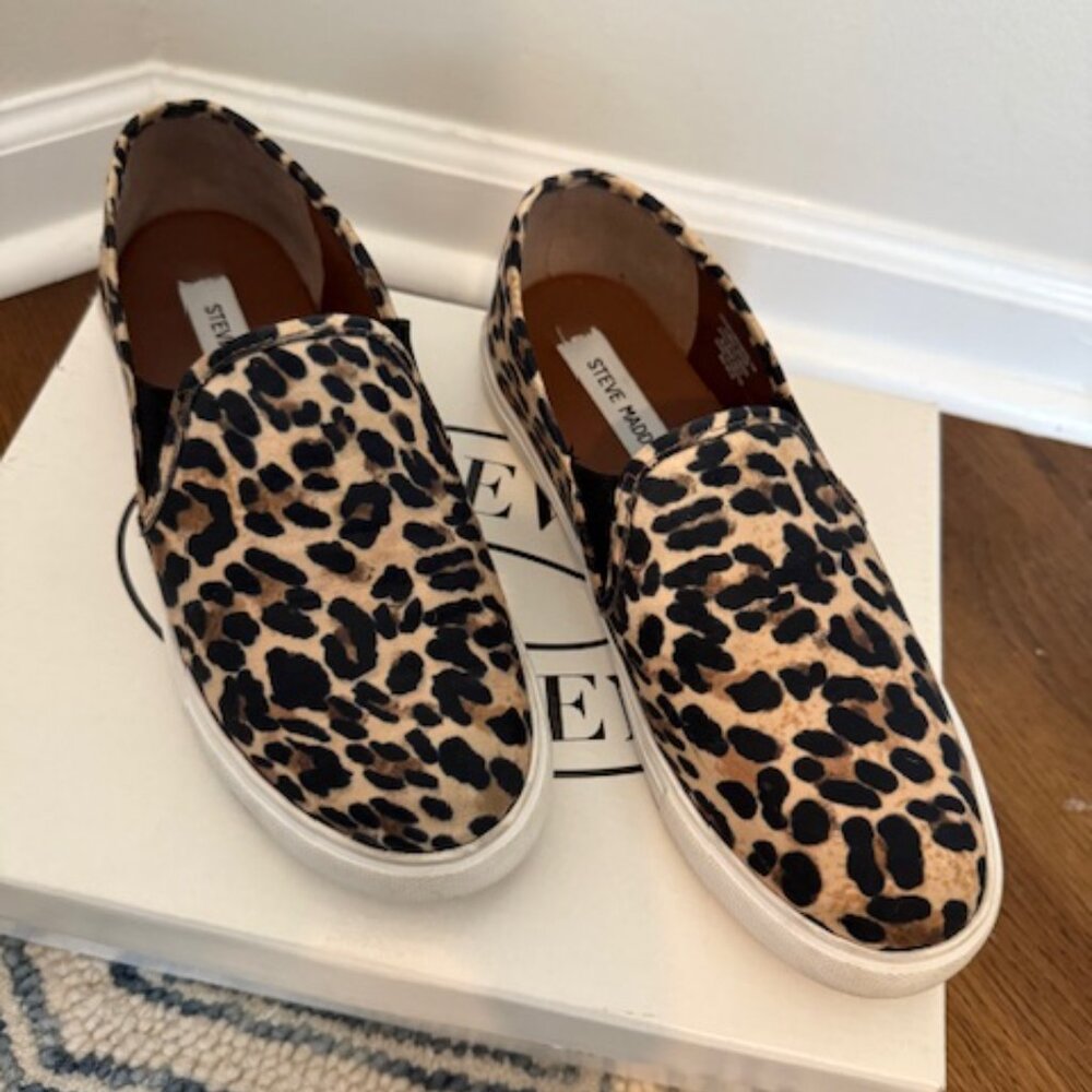 Gently Used Steve Madden Safary Leopard Print Slip On Shoes Women's Size 7